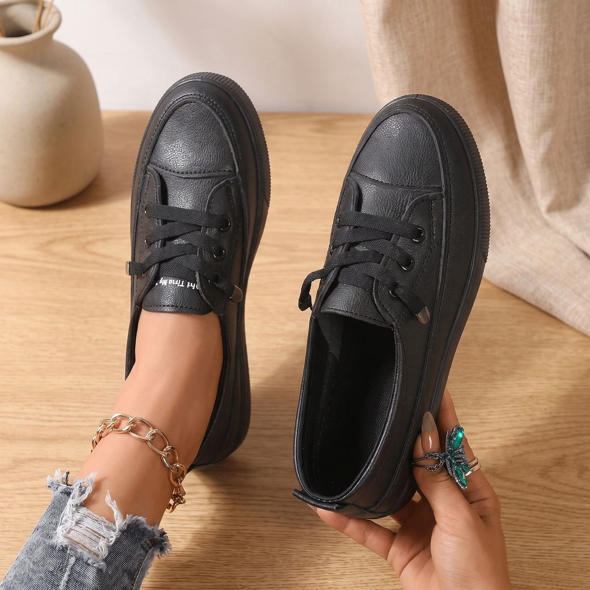Ursula | Women's Cushioned Lace-Up Sneakers
