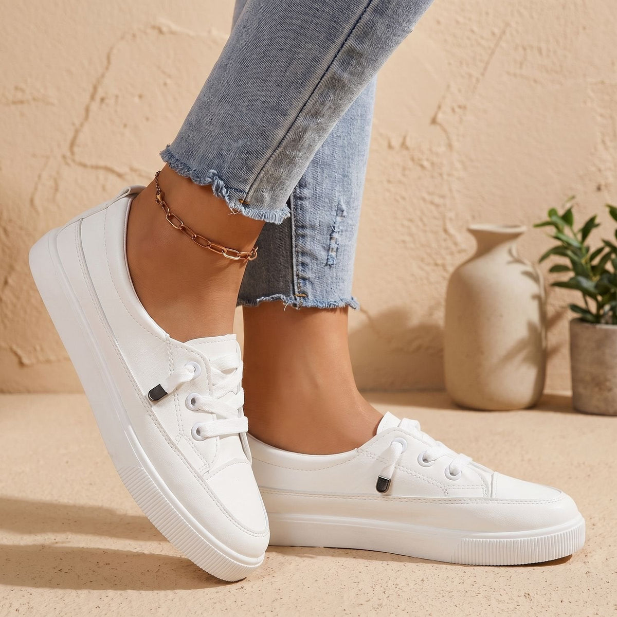 Ursula | Women's Cushioned Lace-Up Sneakers