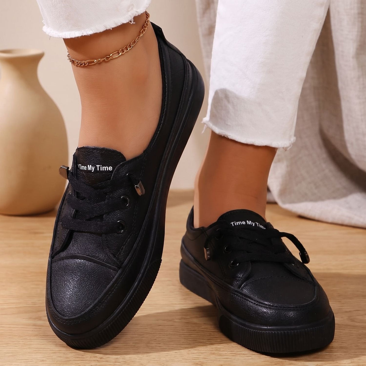 Ursula | Women's Cushioned Lace-Up Sneakers