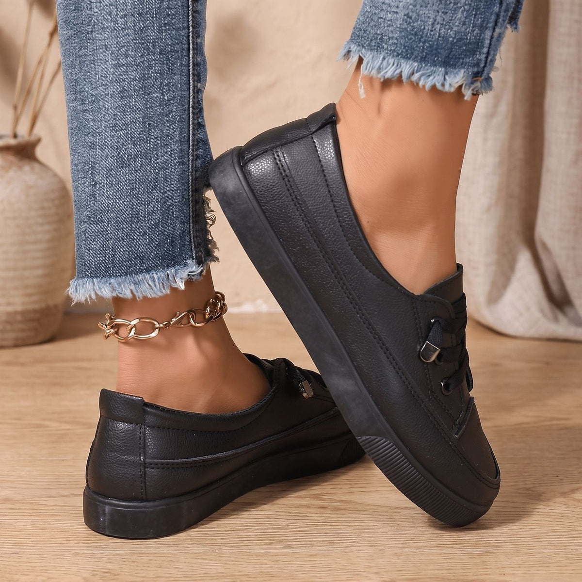 Ursula | Women's Cushioned Lace-Up Sneakers